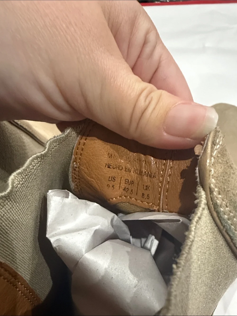 Aldo suede chukka